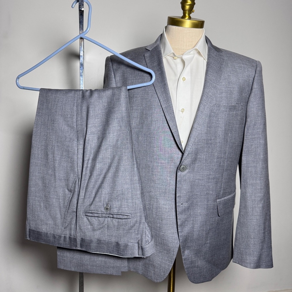 Lucciani Italy Suit Mens 38R 36x30 Grey Solid Textured Two‎ Button Side Vent